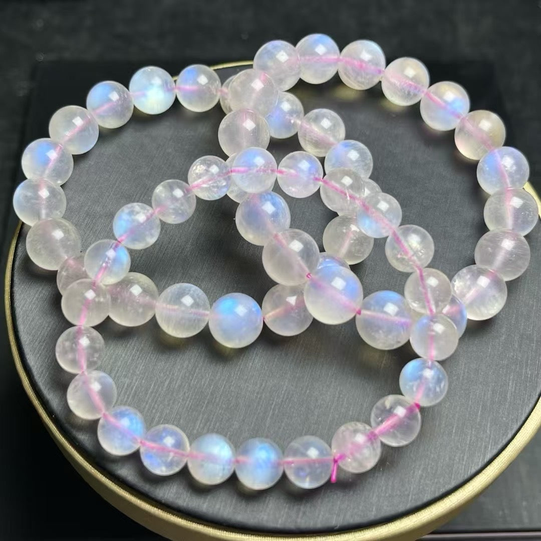 ピンクムーンの輪飾りブレスレット