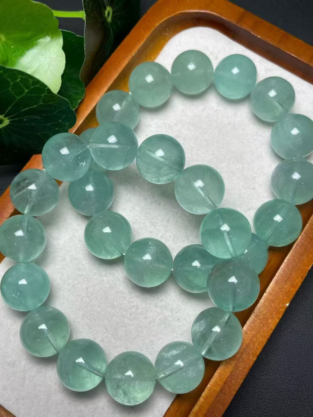 17mm緑蛍石シングルカールブレスレット