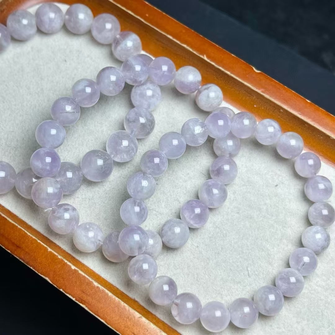 紫の兎毛の輪のブレスレット