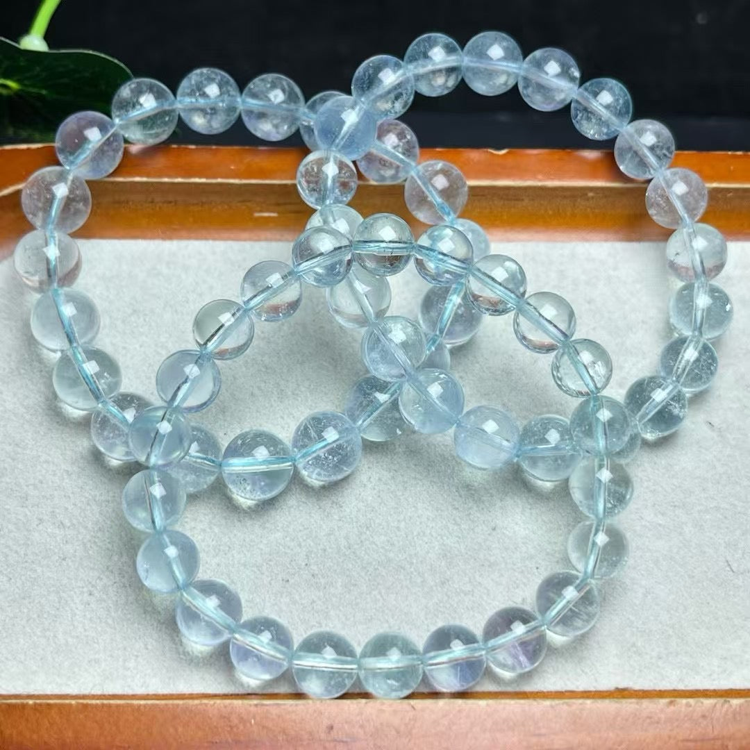 コールドブルーのループブレスレット