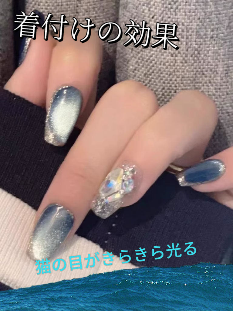 青いキャッツアイダイヤ神秘的で高級感のあるウェアラブル