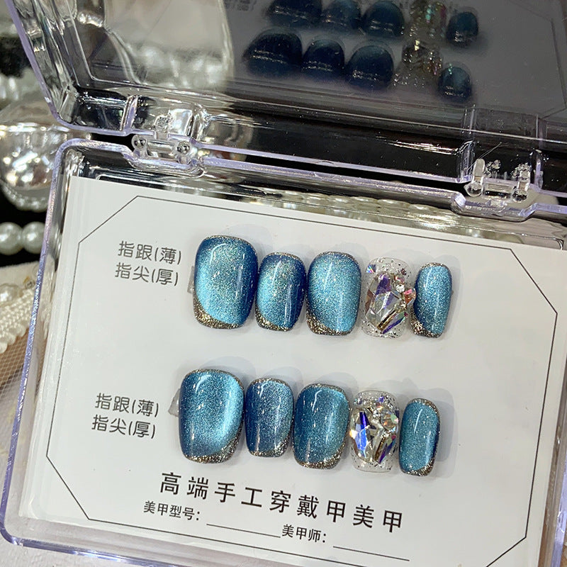 青いキャッツアイダイヤ神秘的で高級感のあるウェアラブル