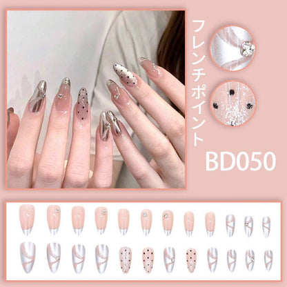 フレンチドットの気品は優しく優雅です高級な銀の面がきらめくデザインは斬新ですアーモンド型のウェアラブル