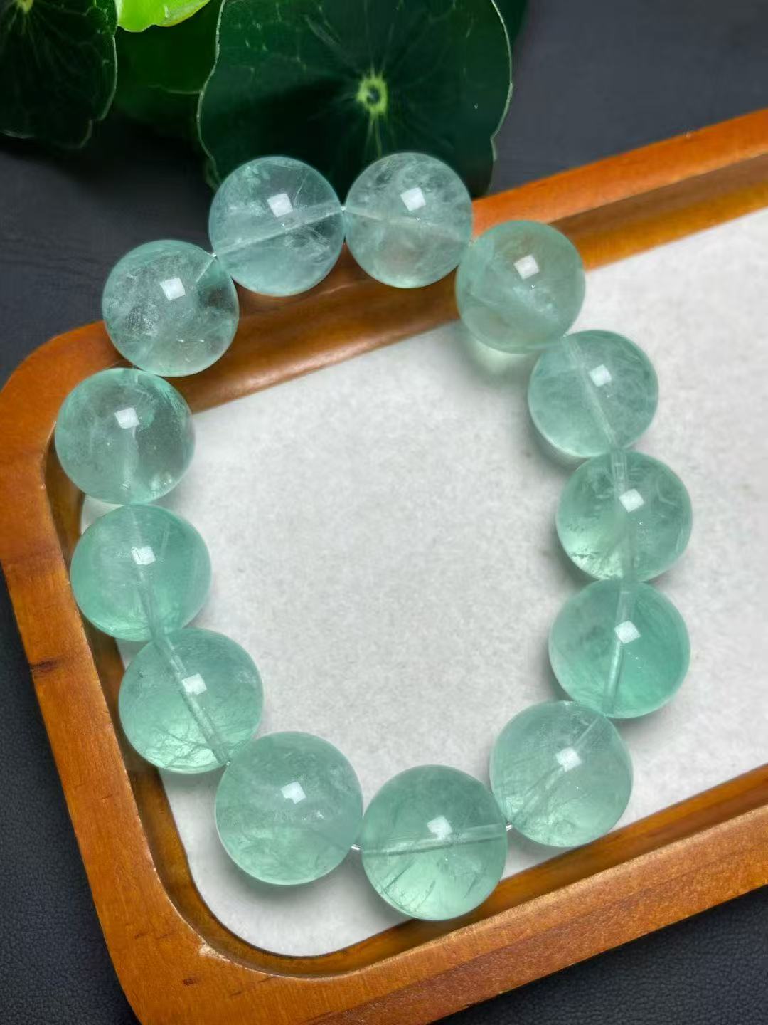 17mm緑蛍石シングルカールブレスレット