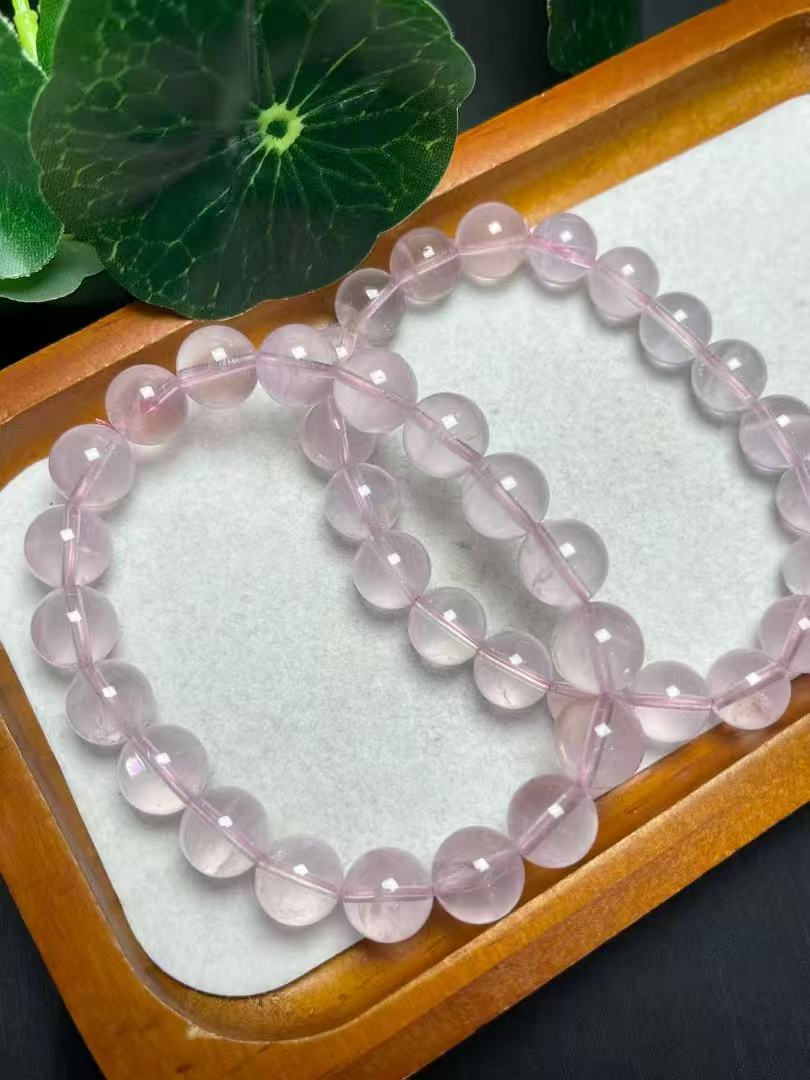 17mmピンク水晶のシングルストランドブレスレット