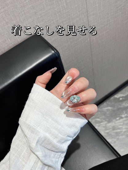 孔雀藍涙氷透頬紅純欲高級優雅な手彫りダイヤ細長款楕円を着て甲を着け