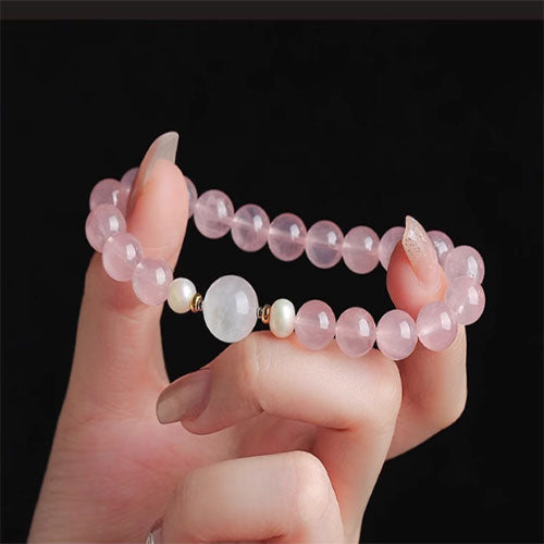 ピンククリスタルの手串高級感が巡り巡ってきますムーンストーン真珠のブレスレット