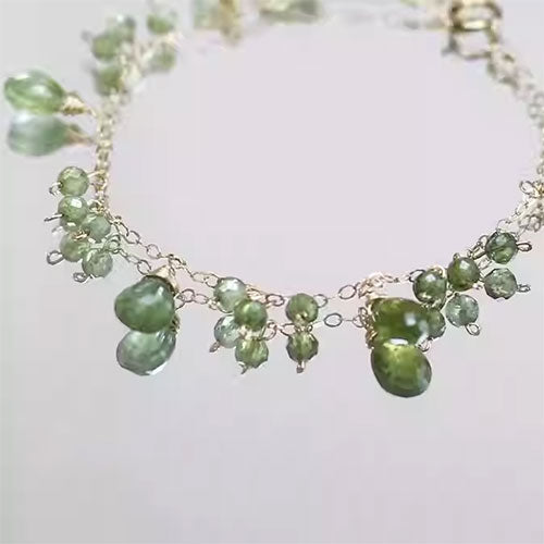 天然のグラデーションの緑の璽の冷たい風14K金の小さい衆の天然の石のブレスレットを包み