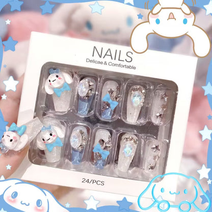 キンモクセイのリボンが可愛い甘いキャラクターの甲冑を着けてい