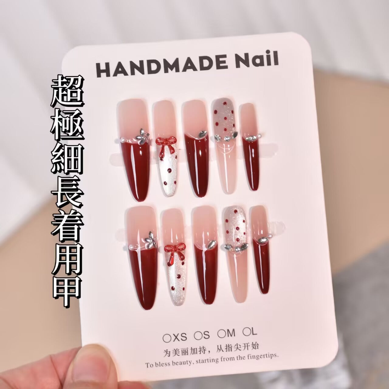 金持ちの令嬢の蝶ネクタイの猫の目の新しいモデルの秋と冬の赤い白を明らかにしますユニークなデザイン細長い甲を身に着けて