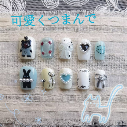 手で作って立体パールで飾るのが可愛いんですね。インスタ風手で描いて流行してい