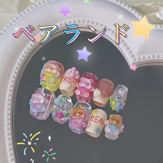 小熊の楽園の高級感のドーパミンの純粋な手作りの立体のアニメの装飾のデザインの独特な短い方の甲をつけ