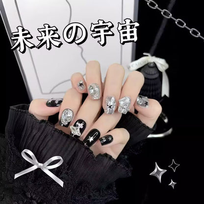 未来の星空の純手制光治療満ダイヤデザインの目新しい爆閃小粋銀黒短款台形着用甲