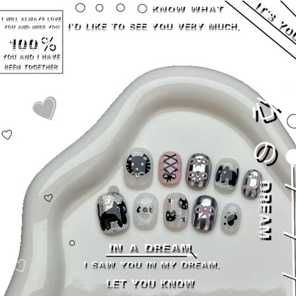 変な手を作って純手制甘い酷手描きの漫画のかわいい猫の甲を着